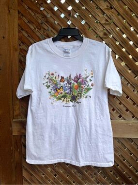 Kelowna BC Colorful Floral & Butterfly Graphic 🌸🦋